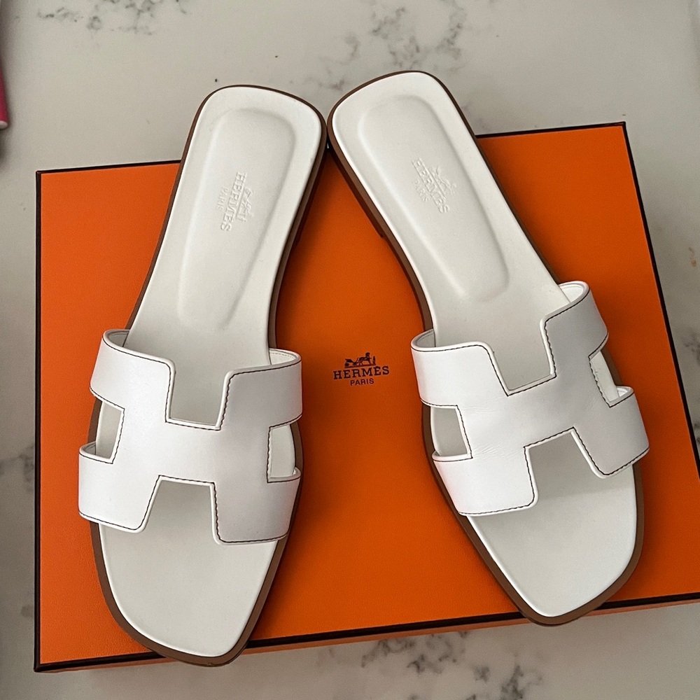 White Hermes Women’s Oran sandals size 40